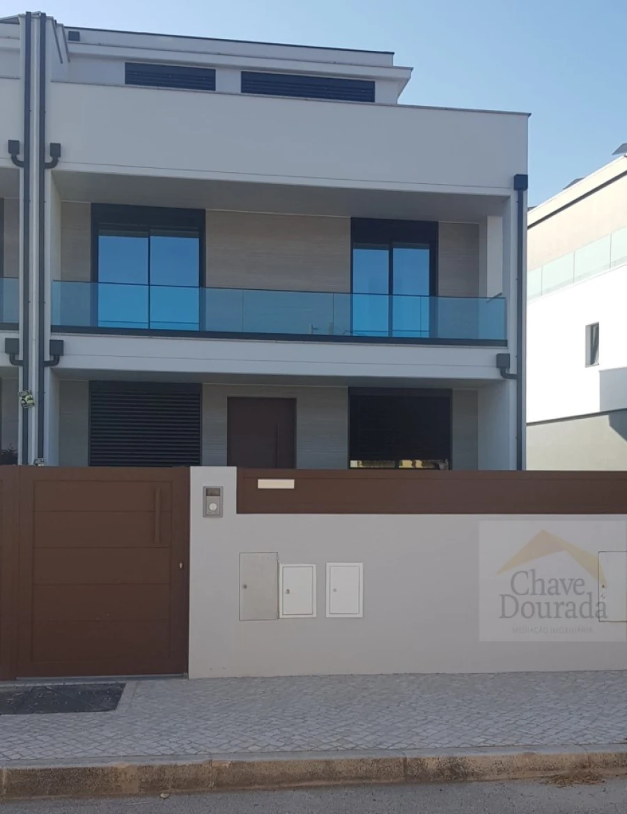 Moradia T5 para Venda em Buarcos Foto 10