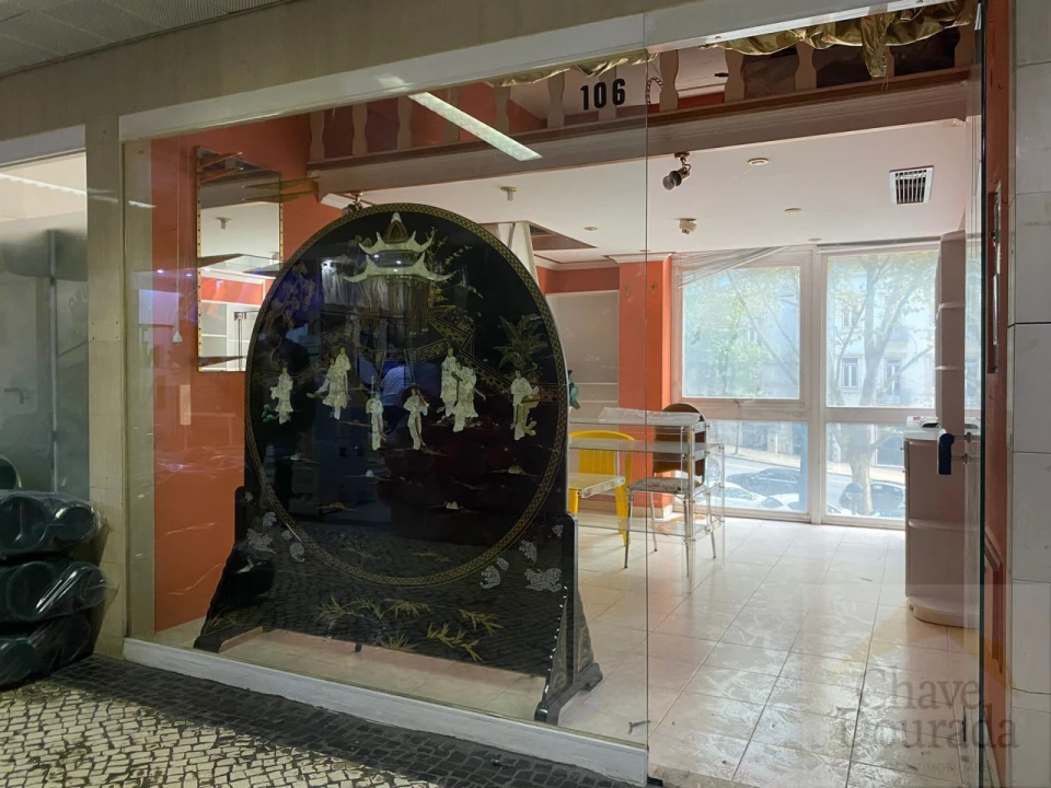 Loja para Venda em Sé Nova, Santa Cruz, Almedina e São Bartolomeu Foto 4