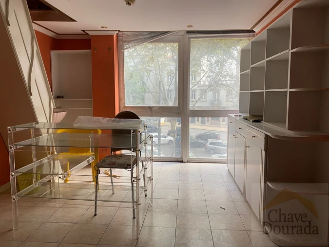 Loja para Venda em Sé Nova, Santa Cruz, Almedina e São Bartolomeu Foto 7