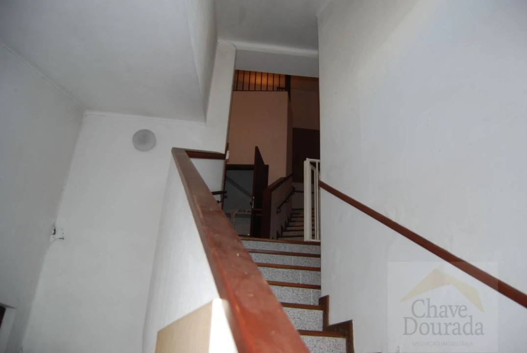 Prédio para Venda em Penacova Foto 9