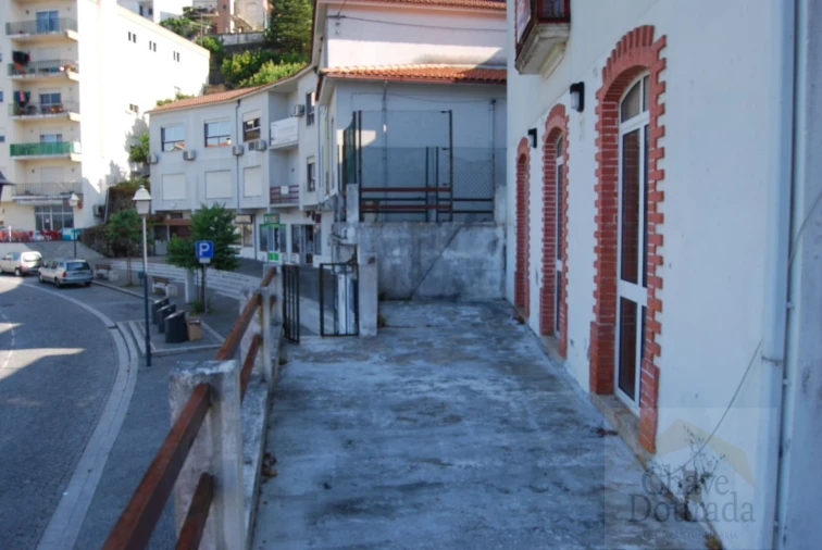 Prédio para Venda em Penacova Foto 4