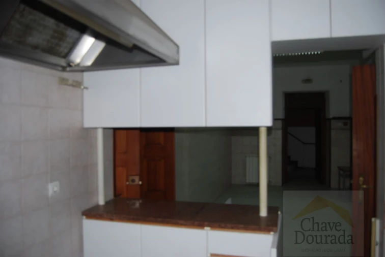 Prédio para Venda em Penacova Foto 10