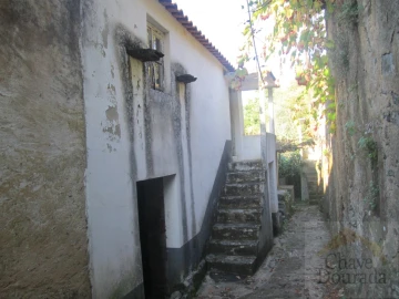 Moradia T2 para Venda em Lousã e Vilarinho