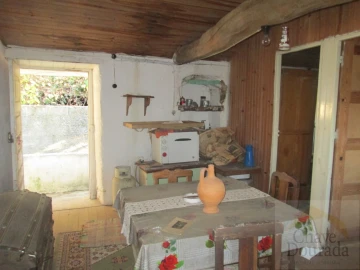 Moradia T2 para Venda em Lousã e Vilarinho
