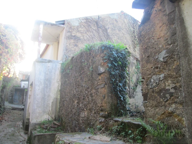 Moradia T2 para Venda em Lousã e Vilarinho Foto 2
