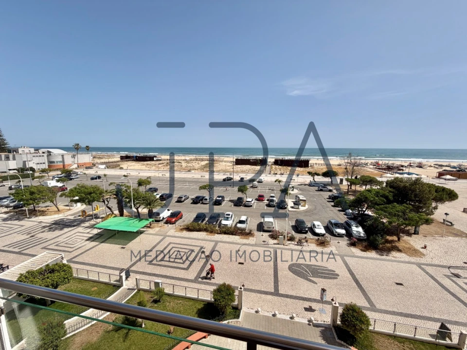 Apartamento T1 para Arrendamento férias em Monte Gordo Foto 3