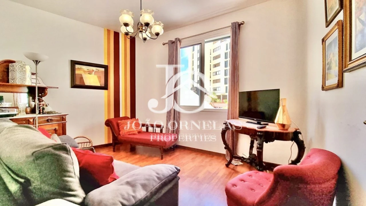 Moradia T4 para Venda em Funchal (São Pedro) Foto 3