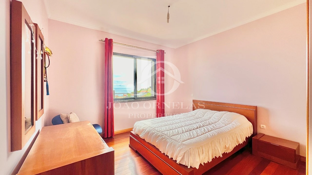 Moradia T3 para Venda em Arco da Calheta Foto 26