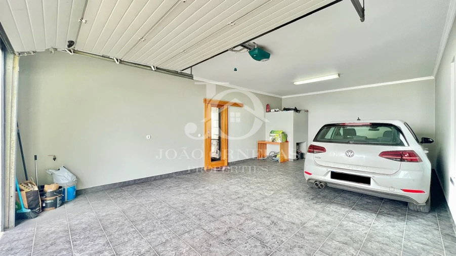 Moradia T3 para Venda em Arco da Calheta Foto 11