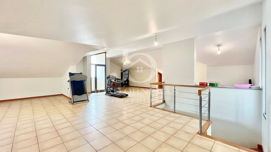 Moradia T3 para Venda em Arco da Calheta Foto 33