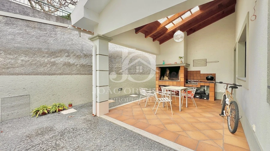 Moradia T3 para Venda em Arco da Calheta Foto 43