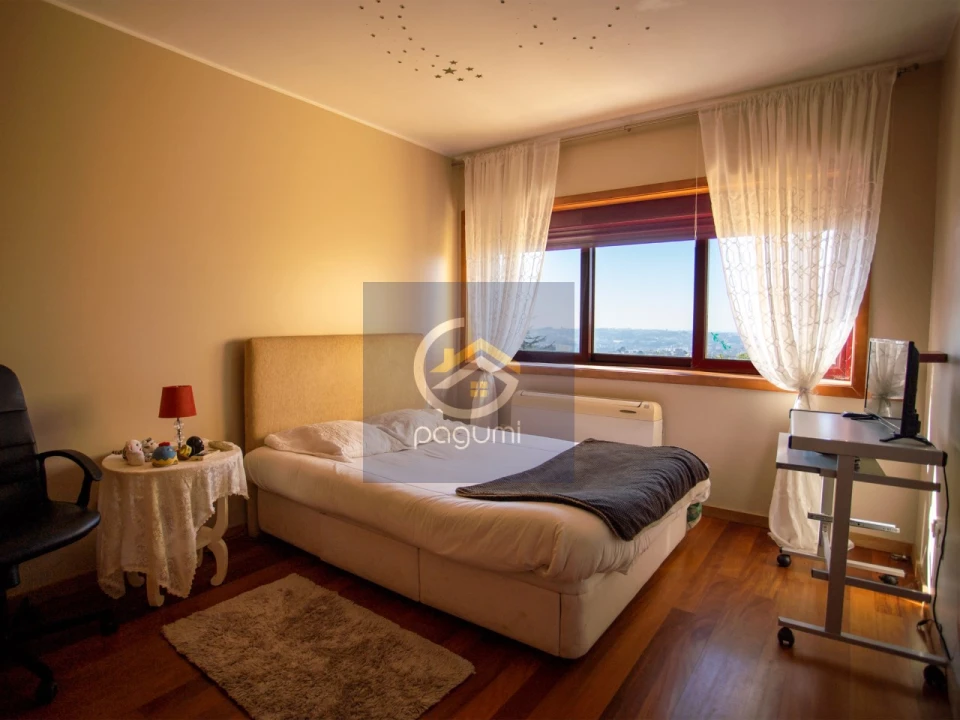 Moradia T8 para Venda em Baguim do Monte (Rio Tinto) Foto 22