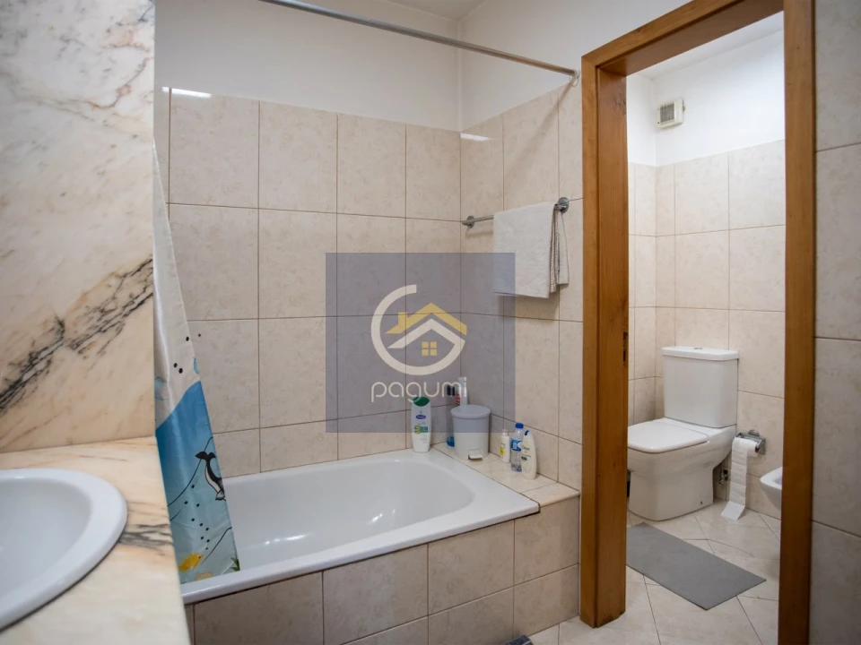 Moradia T8 para Venda em Baguim do Monte (Rio Tinto) Foto 24