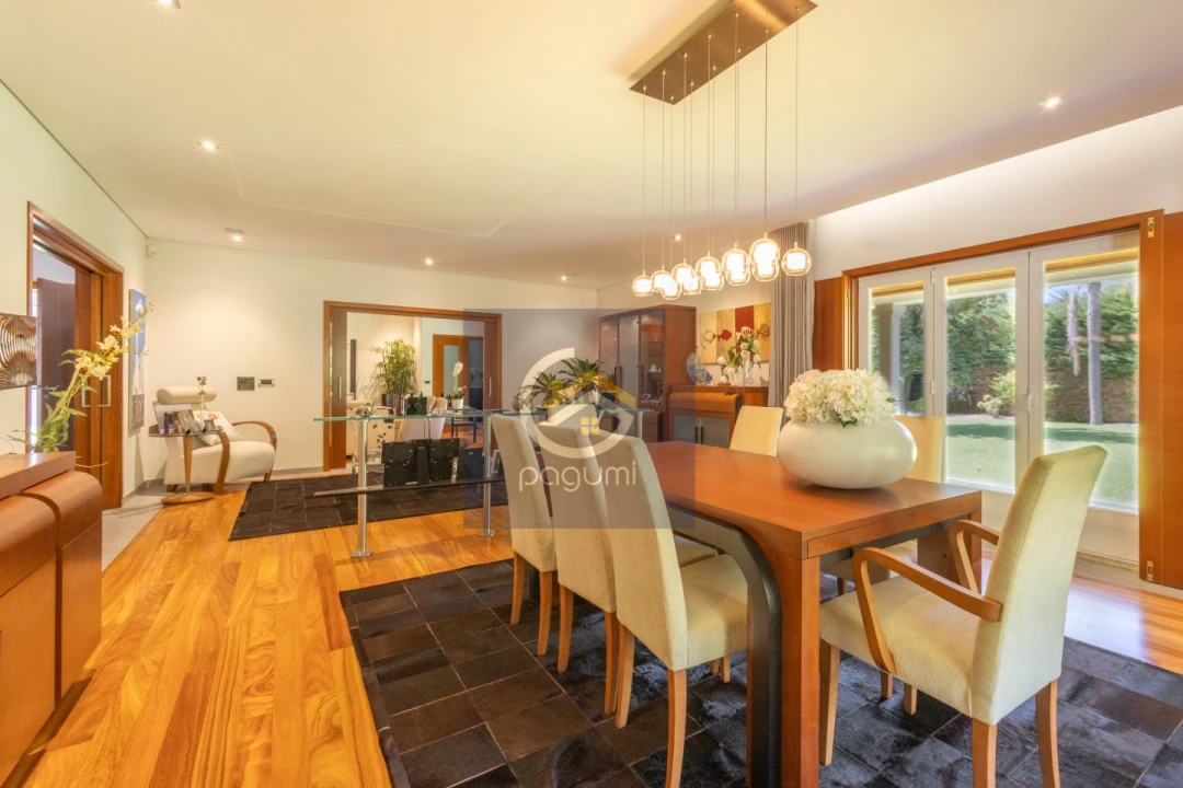 Moradia T4 para Venda em Castelões Foto 1