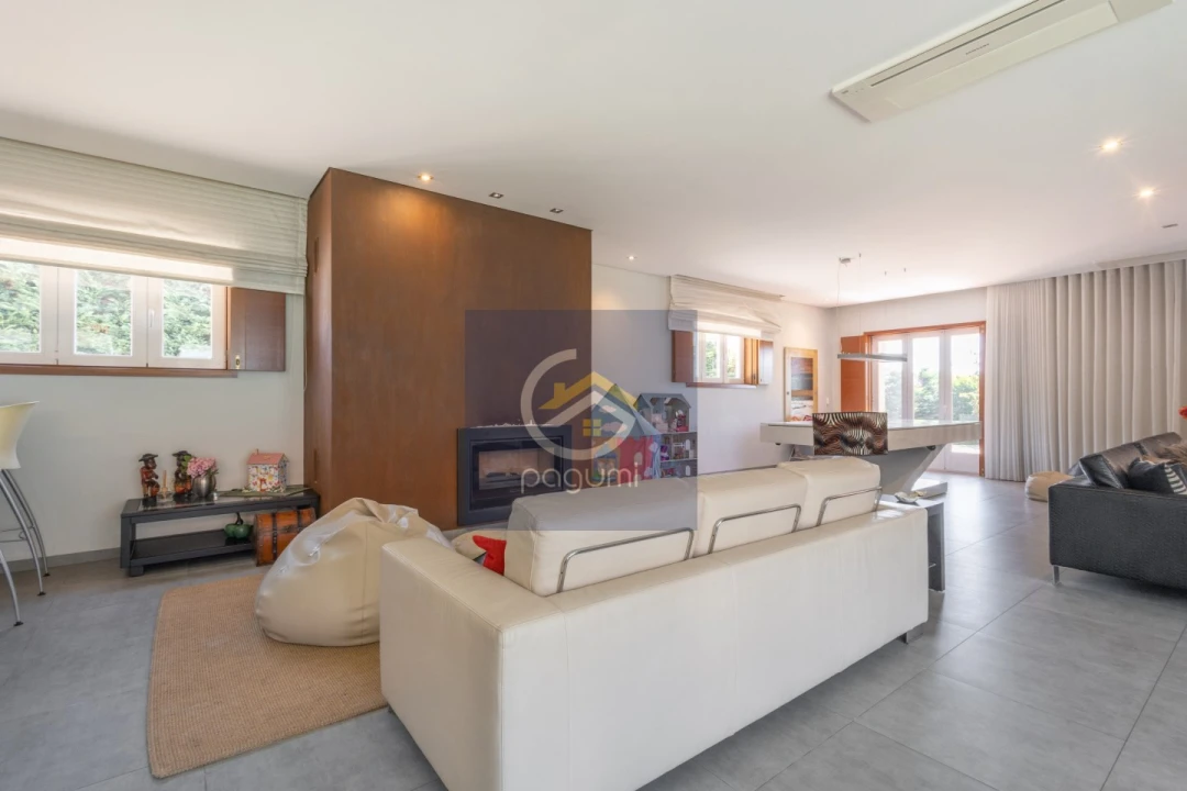 Moradia T4 para Venda em Castelões Foto 18