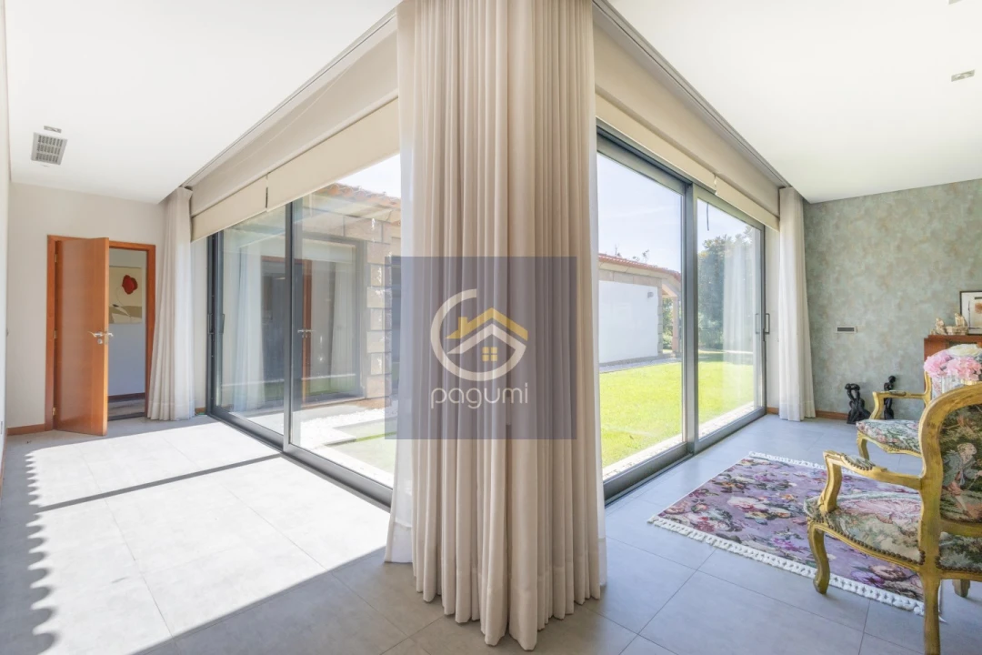 Moradia T4 para Venda em Castelões Foto 21