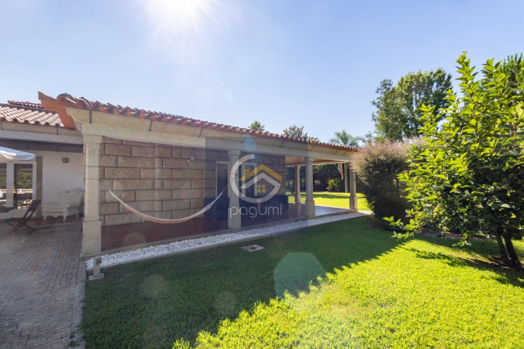 Moradia T4 para Venda em Castelões Foto 51