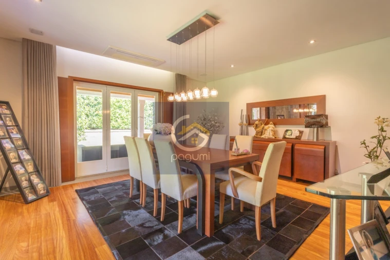 Moradia T4 para Venda em Castelões Foto 8