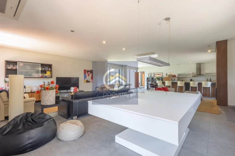 Moradia T4 para Venda em Castelões Foto 17