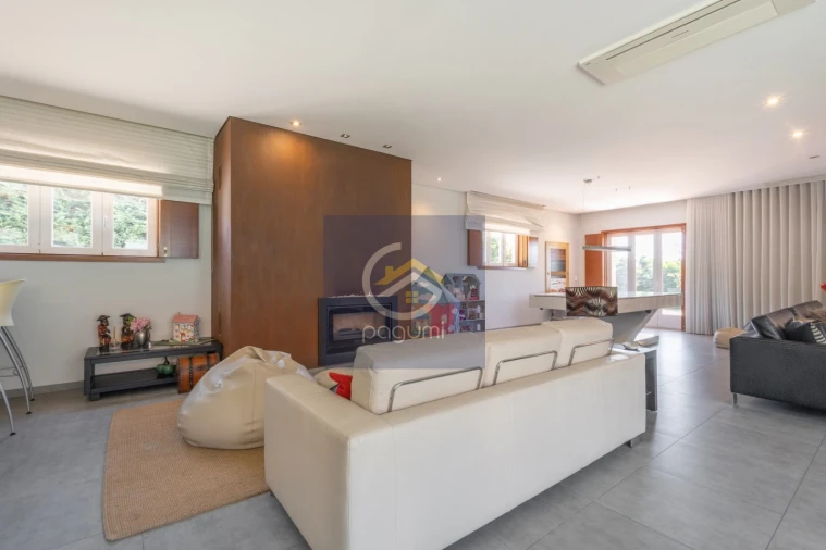 Moradia T4 para Venda em Castelões Foto 18