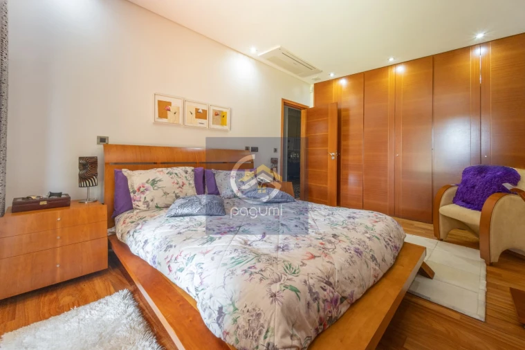 Moradia T4 para Venda em Castelões Foto 32