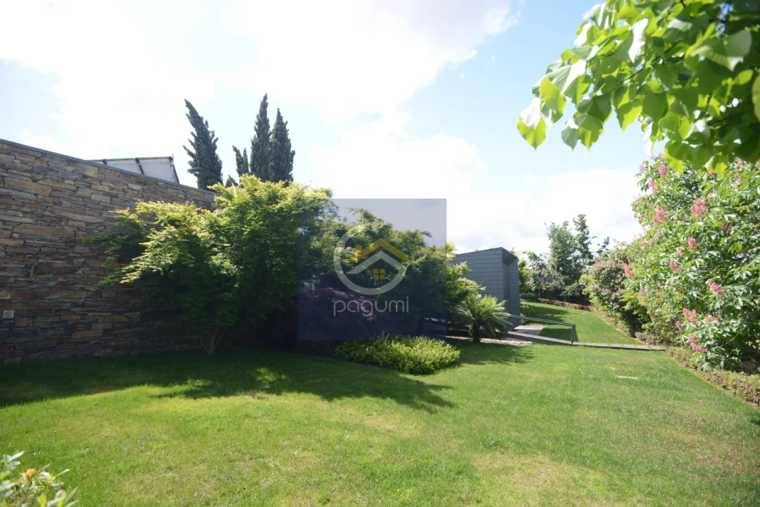 Moradia T3 para Venda em Campo e Sobrado Foto 14