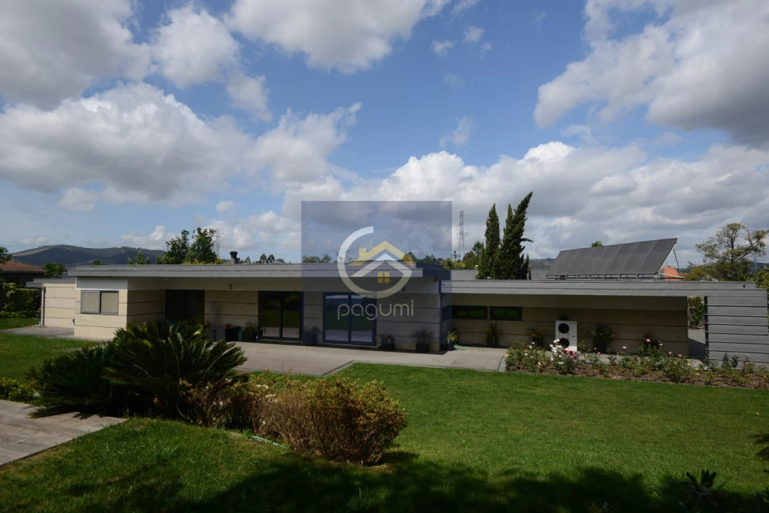 Moradia T3 para Venda em Campo e Sobrado Foto 5