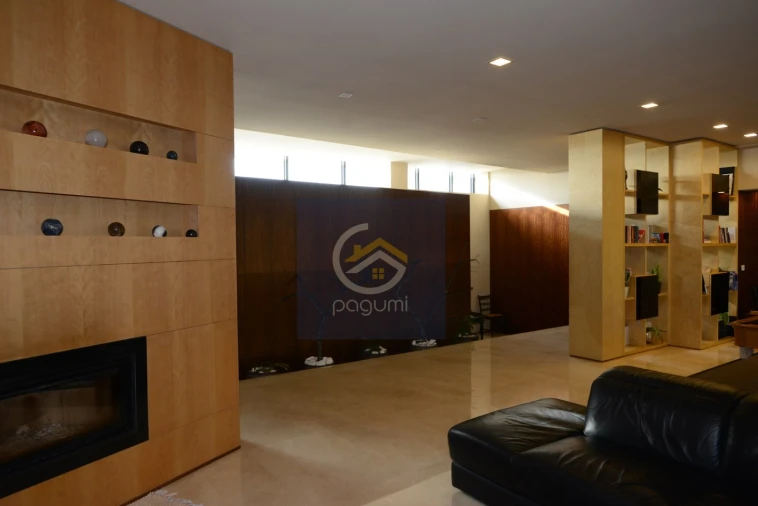 Moradia T3 para Venda em Campo e Sobrado Foto 25