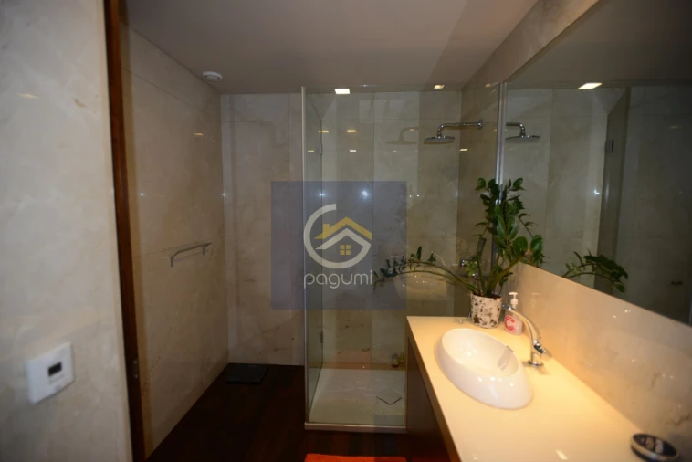 Moradia T3 para Venda em Campo e Sobrado Foto 33