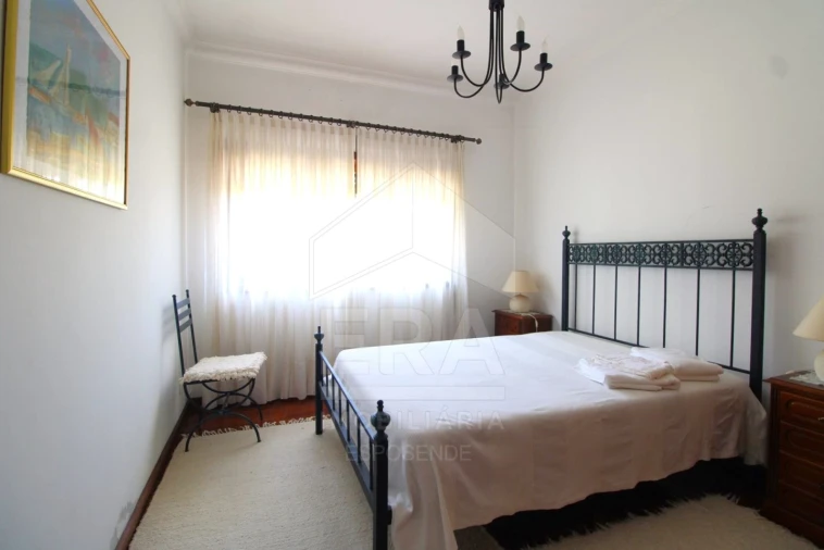 Moradia T5 para Venda em Darque Foto 7