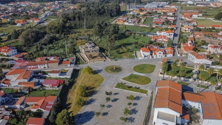 Moradia T4 para Venda em Cortegaça Foto 3