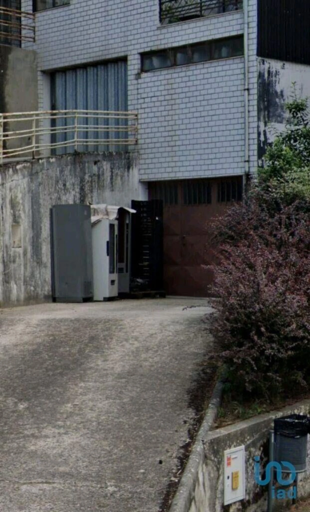 Garagem para Venda em Parada de Cunhos Foto 7