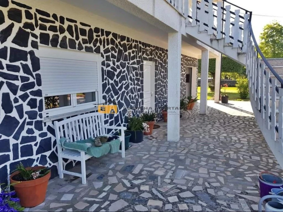 Moradia T3 para Venda em Fragoso Foto 36