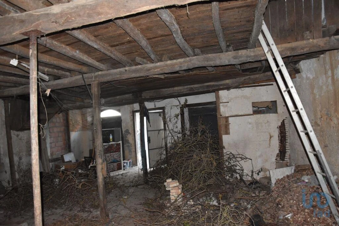 Moradia T4 para Venda em Seiça Foto 8