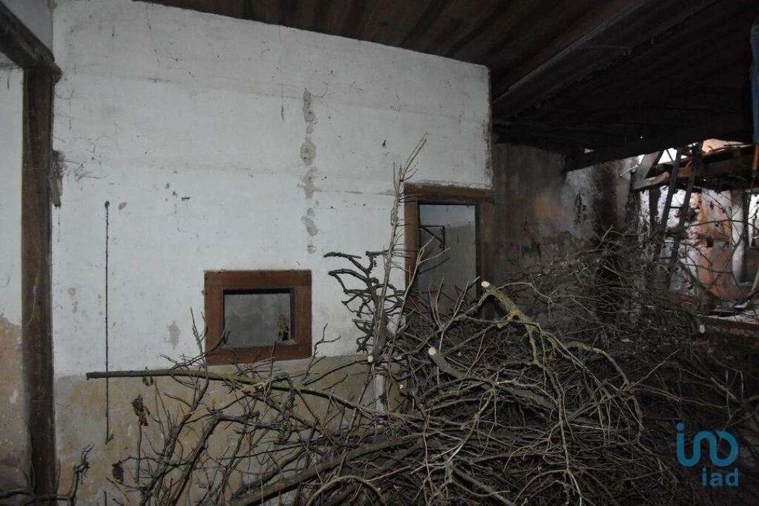 Moradia T4 para Venda em Seiça Foto 13