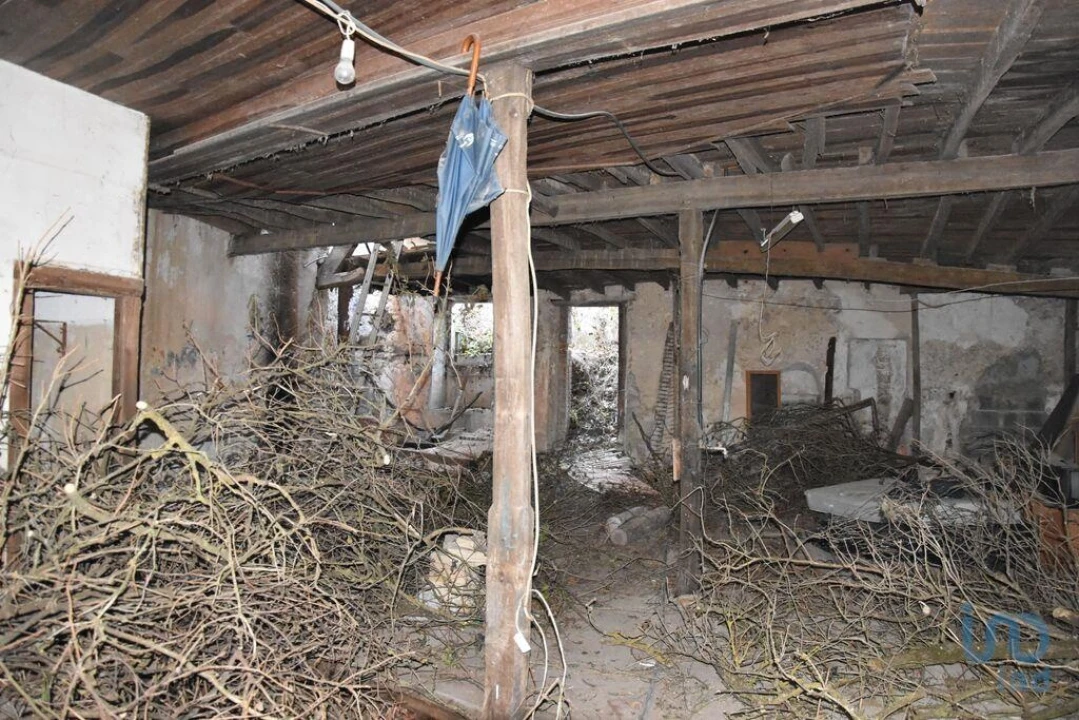 Moradia T4 para Venda em Seiça Foto 9