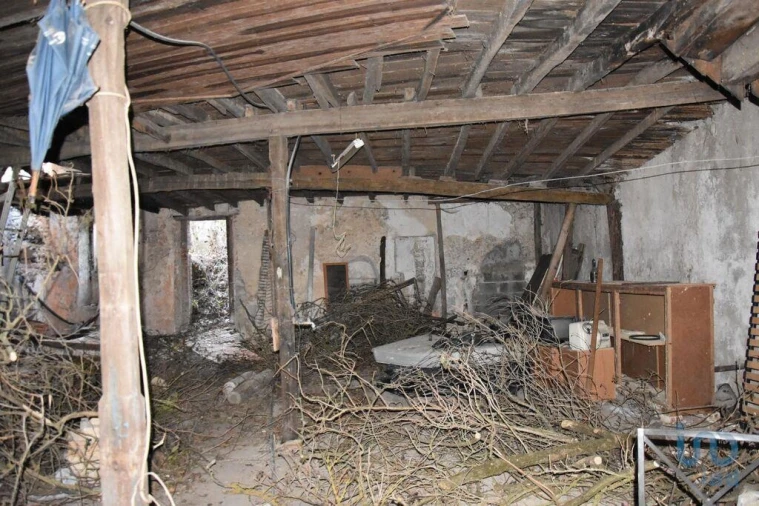 Moradia T4 para Venda em Seiça Foto 7