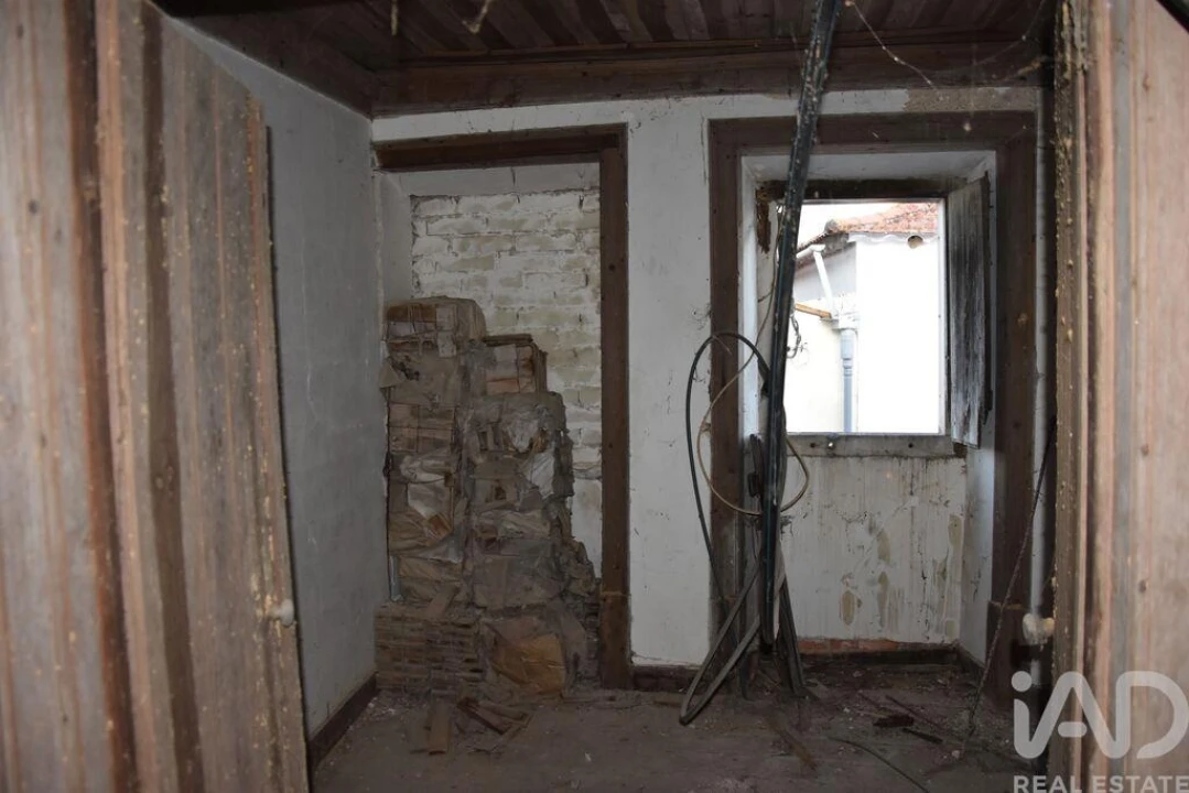 Moradia T4 para Venda em Seiça Foto 18