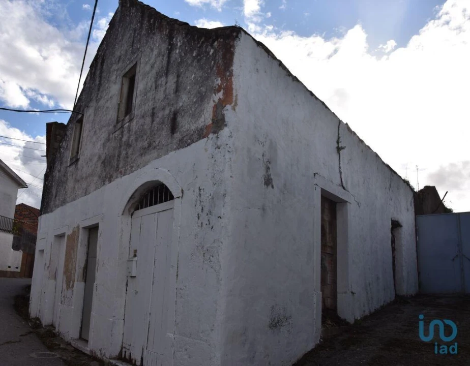 Moradia T4 para Venda em Seiça Foto 5