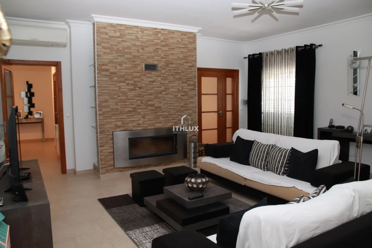 Quinta T4 para Venda em Assunção, Ajuda, Salvador e Santo Ildefonso Foto 5