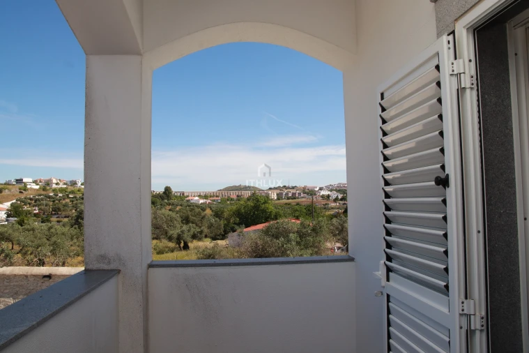 Quinta T4 para Venda em Assunção, Ajuda, Salvador e Santo Ildefonso Foto 13