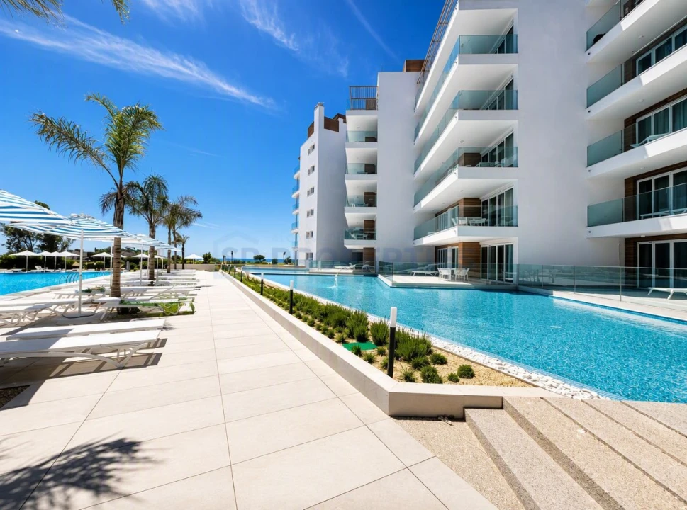 Apartamento T2 para Venda em Quarteira Foto 54