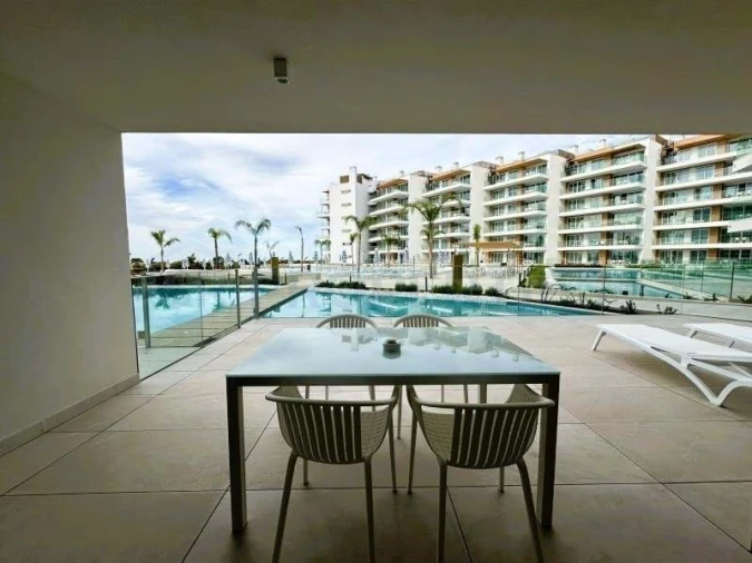Apartamento T2 para Venda em Quarteira Foto 5