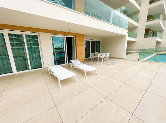 Apartamento T2 para Venda em Quarteira Foto 46