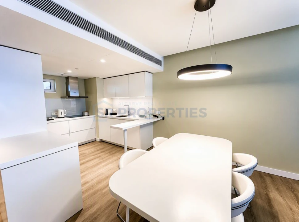 Apartamento T2 para Venda em Quarteira Foto 10