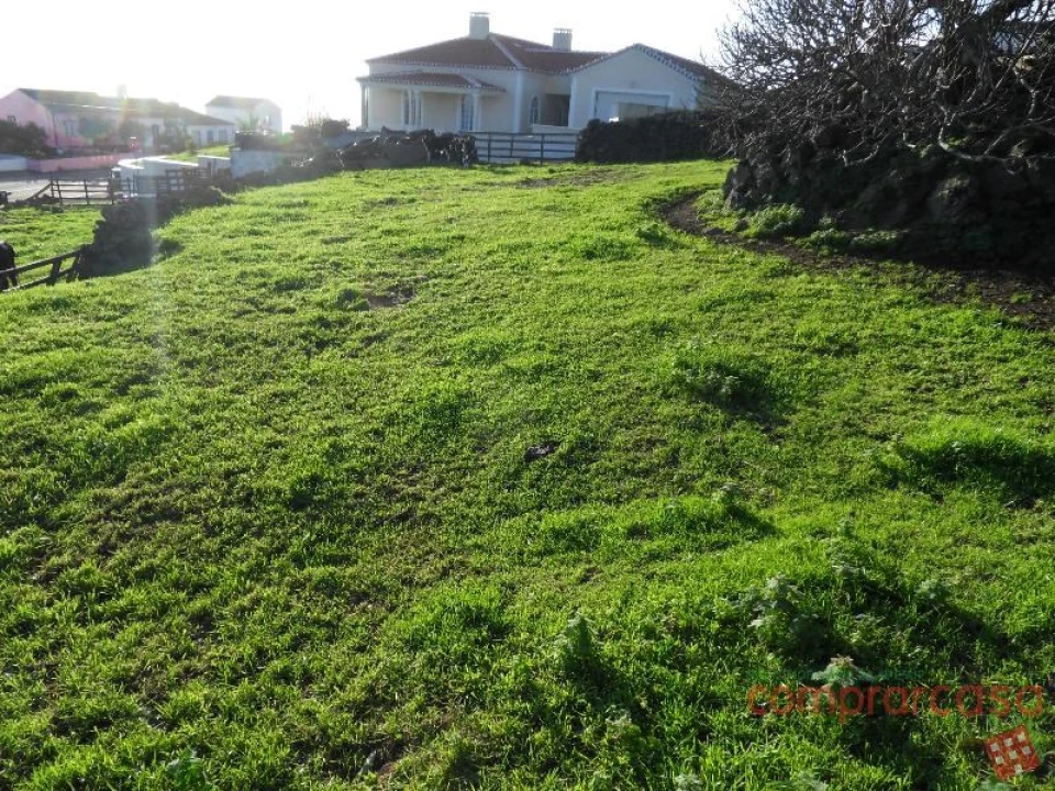 Terreno para Venda em Feteira Foto 3