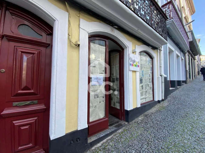 Negócio para Arrendamento em Angra (Nossa Senhora da Conceição)