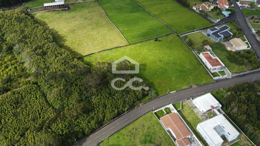 Terreno para Venda em Fonte do Bastardo Foto 4