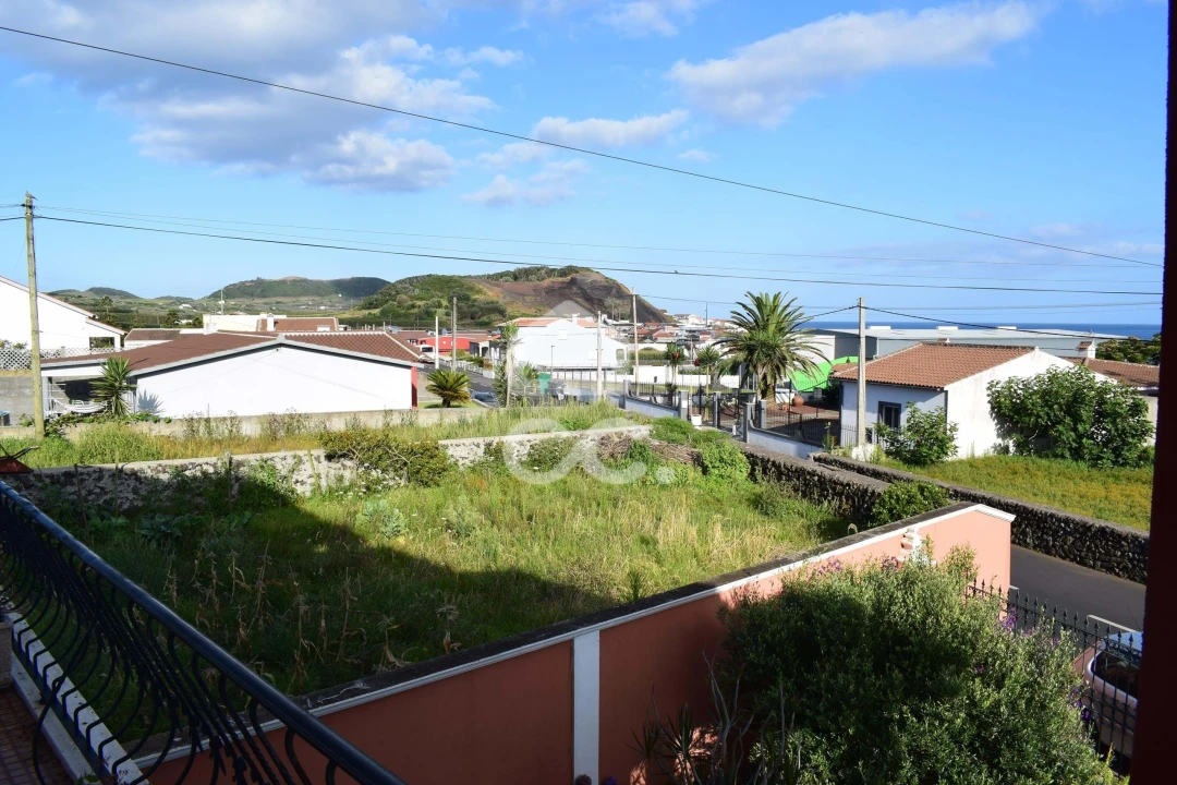 Moradia T4 para Venda em Porto Judeu Foto 19