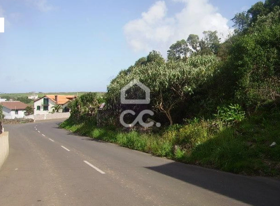 Terreno para Venda em Fontinhas Foto 1